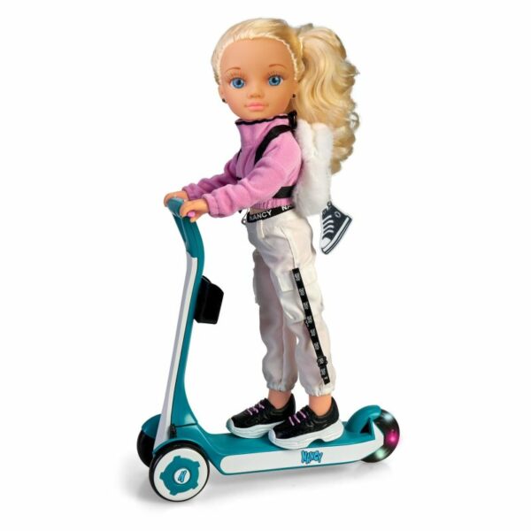 Nancy un dia con mi patinete - Imatge 3